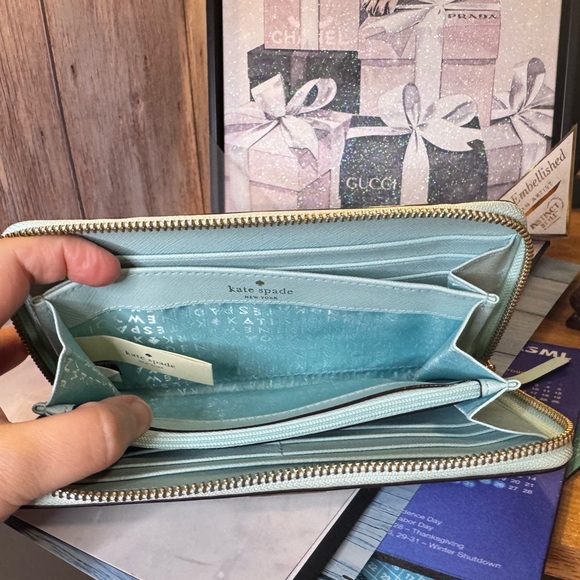 Kate Spade Leather Wallet with gold tone hardware mint green - EUC - Picture 7 of 14